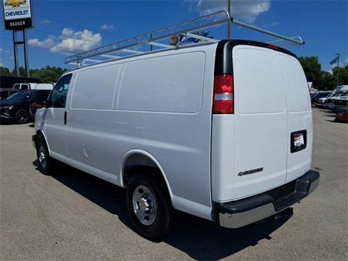 2025 Chevrolet Express 2500 RWD 2500 Regular Wheelbase WT