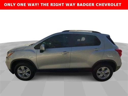Gray 2022 Chevrolet Trax LT