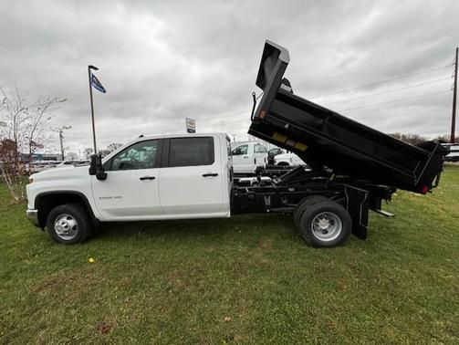 2024 Chevrolet Silverado 3500 WT