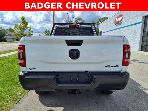 2024 RAM 3500 Tradesman Crew Cab 4x4 8' Box