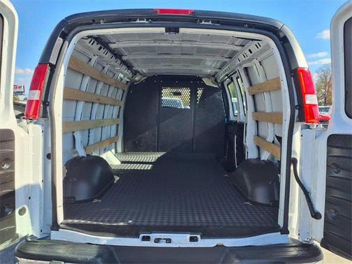 2024 GMC Savana 2500 Work Van