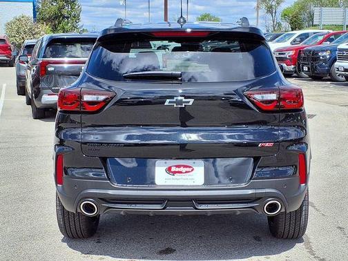 Black 2026 Chevrolet Trailblazer RS