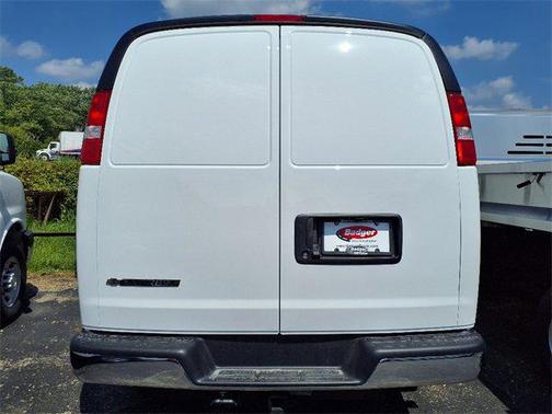 2025 Chevrolet Express 2500 RWD 2500 Regular Wheelbase WT