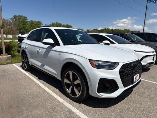 White 2024 Audi Q5 45 S line Premium Plus
