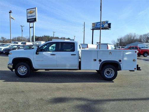 2025 Chevrolet Silverado 3500 WT