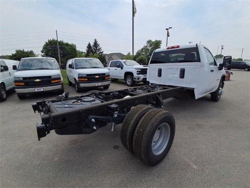 2025 Chevrolet Silverado 3500 WT