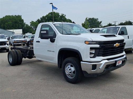 2025 Chevrolet Silverado 3500 WT
