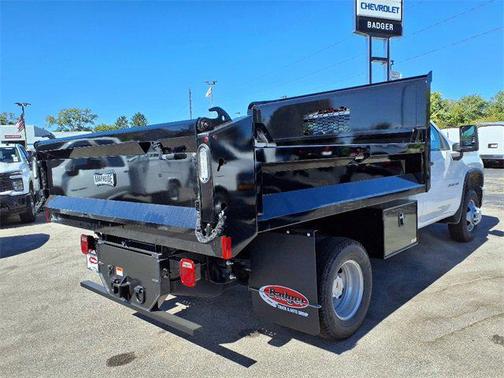 2025 Chevrolet Silverado 3500 WT