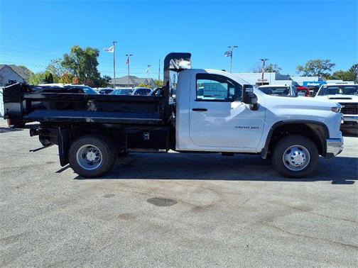 2025 Chevrolet Silverado 3500 WT