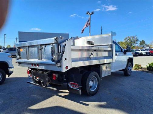 2025 Chevrolet Silverado 3500 WT