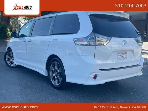 2017 Toyota Sienna SE