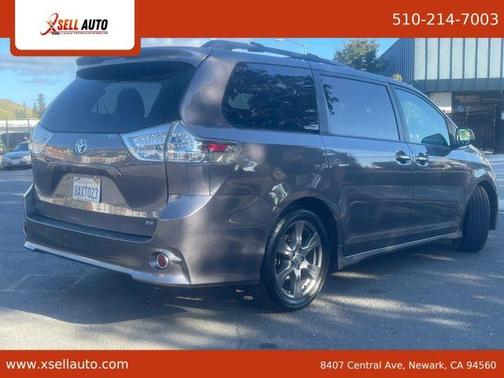 2017 Toyota Sienna SE Premium