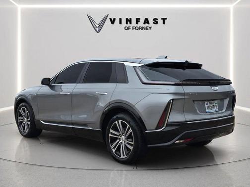 Argent Silver Metallic 2024 Cadillac LYRIQ Luxury