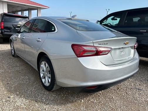 2022 Chevrolet Malibu FWD LT