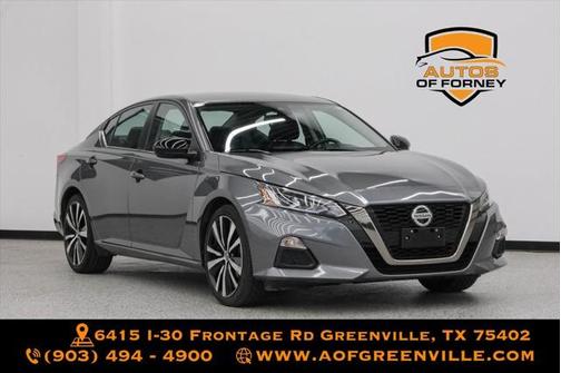 2022 Nissan Altima SR FWD