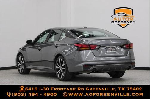 2022 Nissan Altima SR FWD