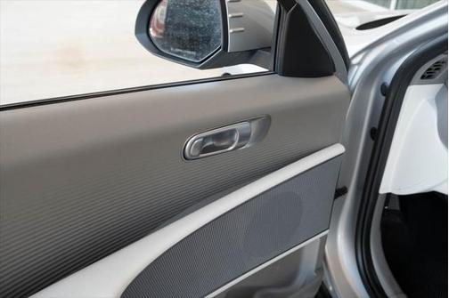 2023 Hyundai IONIQ 6 SEL