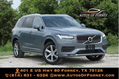 2022 Volvo XC90 T5 Momentum