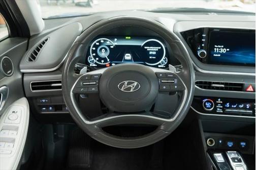 2023 Hyundai SONATA Limited
