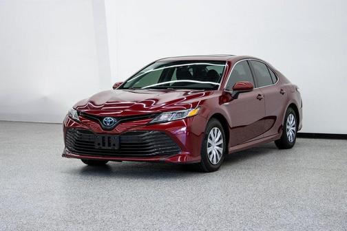 2019 Toyota Camry Hybrid LE