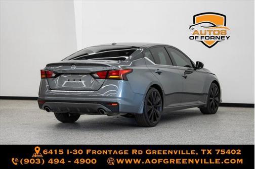2022 Nissan Altima SR FWD