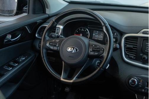 2016 Kia Sorento EX
