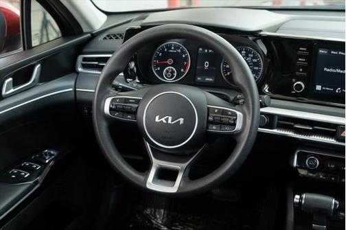 2023 Kia K5 LXS
