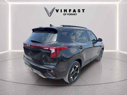 Fusion Black 2026 Kia Seltos S