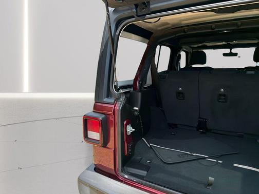 Snazzberry Pearlcoat 2022 Jeep Wrangler Unlimited Sport Altitude