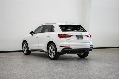 2020 Audi Q3 45 S line Prestige
