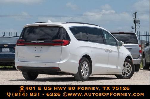 2022 Chrysler Pacifica Touring L