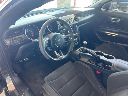 2017 Ford Shelby GT350 Base