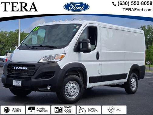 Bright White Clearcoat 2025 RAM ProMaster 2500 136 WB LOW ROOF CARGO