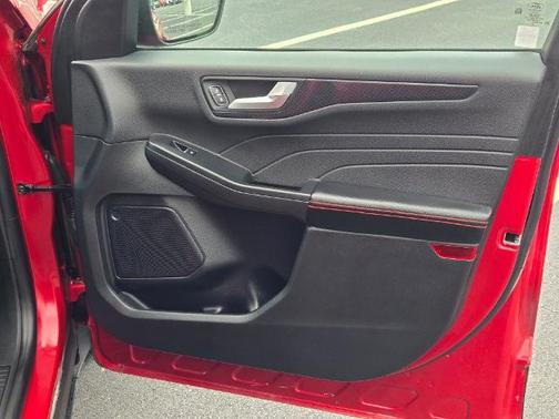 RAPID RED MET TINTED CC 2025 Ford Escape ST-LINE
