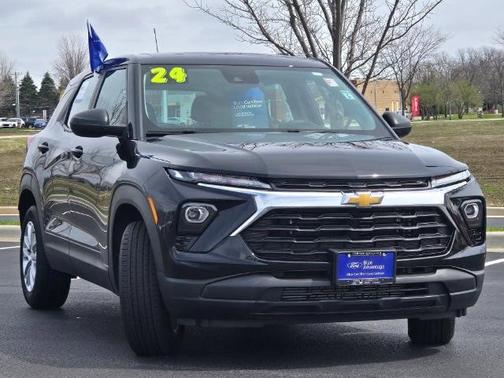 Mosaic Black Metallic 2024 Chevrolet Trailblazer LS