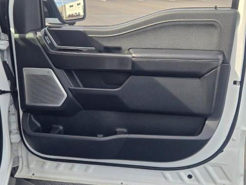 OXFORD WHITE 2024 Ford F-150 LARIAT