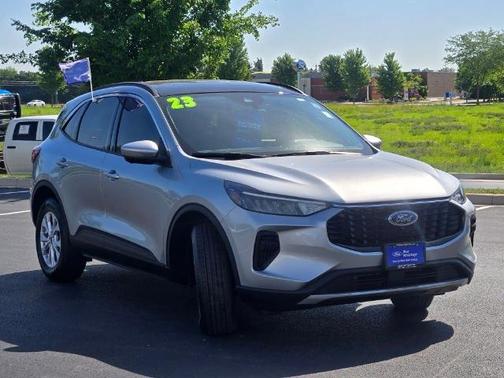 ICONIC SILVER METALLIC 2023 Ford Escape ACTIVE