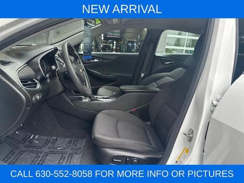 Summit White 2021 Chevrolet Malibu LT W/1LT