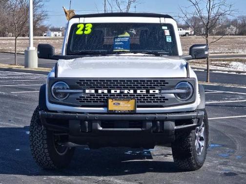 OXFORD WHITE 2023 Ford Bronco BADLANDS