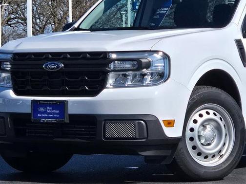 OXFORD WHITE 2024 Ford Maverick XL
