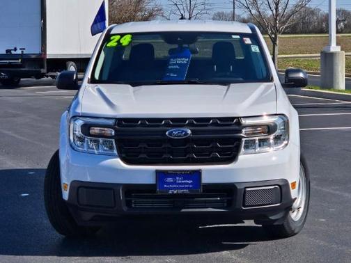 OXFORD WHITE 2024 Ford Maverick XL