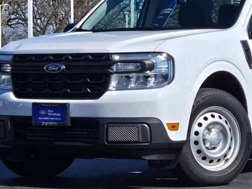 OXFORD WHITE 2024 Ford Maverick XL