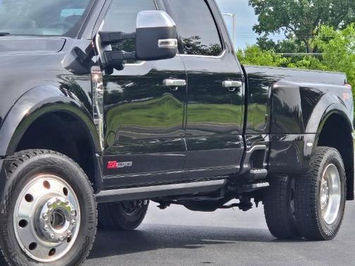 AGATE BLACK 2025 Ford F-450 PLATINUM DRW