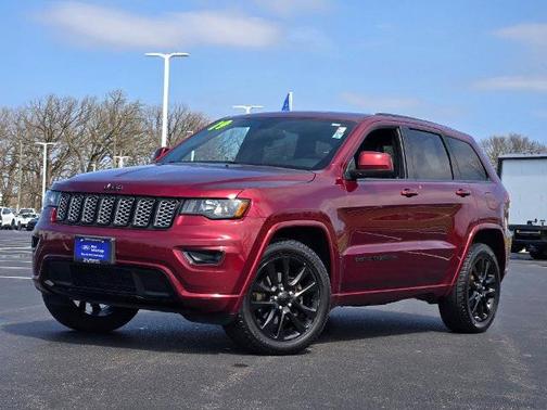 2019 Jeep Grand Cherokee LAREDO
