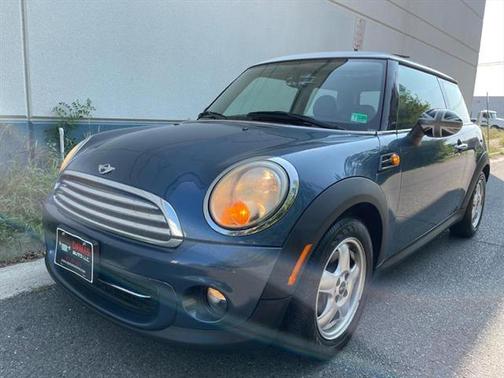 2011 MINI Cooper Base