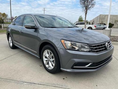 2016 Volkswagen Passat 1.8T S