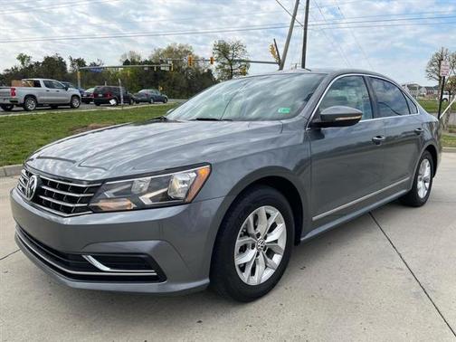 2016 Volkswagen Passat 1.8T S