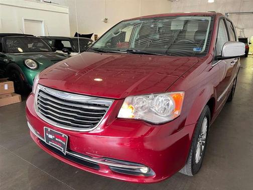 Deep Cherry Red Crystal Pearlcoat 2015 Chrysler Town & Country Touring-L