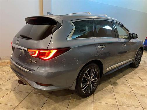 2017 INFINITI QX60 Base
