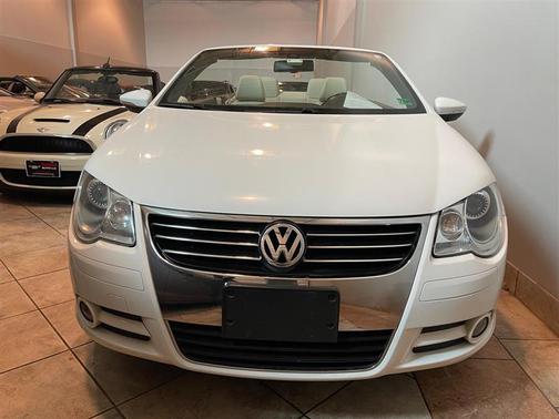 2011 Volkswagen Eos Lux